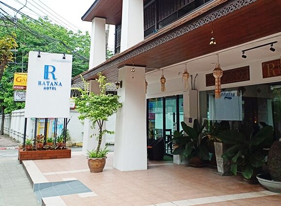 Ratana Hotel Chiang Mai Bagian luar foto